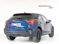Usado Audi Q2 Black Edition 150 CV (110 kW) 2025 Azul SUV