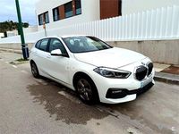 Usado BMW 118 Comfort Edition 136 CV (100 kW) 2019 Blanco Utilitario