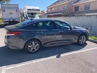 Usado Kia Optima 141 CV (103 kW) 2016 Gris / plata Berlina