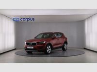 Usado Volvo XC40 Momentum 197 CV (144 kW) 2020 Rojo fusión (metalizado) SUV
