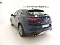 Usado Alfa Romeo Stelvio 160 CV (117 kW) 2021 Azul SUV