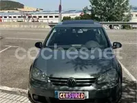 Usado VW Golf IV Highline 140 CV (102 kW) 2004 Gris / plata Berlina