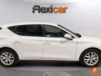 Usado Seat Leon Style 110 CV (80 kW) 2024 Blanco