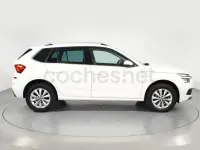 Usado Skoda Kamiq 110 CV (80 kW) 2022 Blanco SUV