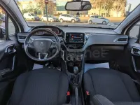 Usado Peugeot 208 Signature Sky 99 CV (72 kW) 2019 Blanco Utilitario