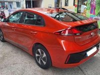 Usado Hyundai Ioniq 141 CV (103 kW) 2017 Rojo Utilitario
