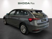 Usado Skoda Scala Selection 115 CV (84 kW) 2025 Gris Utilitario