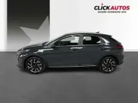 Usado Kia XCeed Active 101 CV (74 kW) 2025 Negro SUV