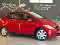 Usado Mercedes A180 Avantgarde 109 CV (80 kW) 2010 Rojo Monovolumen