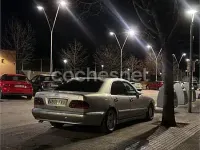 Usado Mercedes E320 Avantgarde 197 CV (144 kW) 2000 Gris / plata Berlina