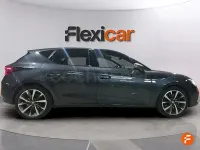 Usado Seat Leon FR 150 CV (110 kW) 2022 Gris / plata Berlina