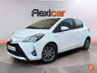 Usado Toyota Yaris Active 99 CV (72 kW) 2018 Blanco Utilitario