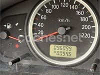 Usado Nissan Almera 82 CV (60 kW) 2005 Gris / plata Berlina