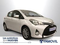 Usado Toyota Yaris Active 69 CV (50 kW) 2017 Plateado Berlina