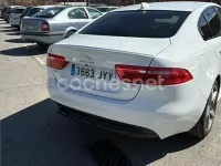 Usado Jaguar XE R-Sport 180 CV (132 kW) 2017 Blanco Berlina