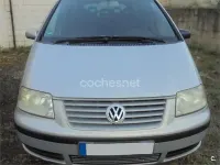 Usado VW Sharan Comfortline 115 CV (84 kW) 2002 Gris / plata Monovolumen