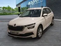 Usado Skoda Kamiq Ambition 110 CV (80 kW) 2022 Blanco SUV