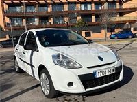Usado Renault Clio II 75 CV (55 kW) 2011 Blanco Berlina