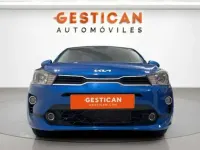 Usado Kia Rio 84 CV (61 kW) 2023 Azul Utilitario