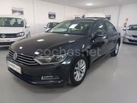 Usado VW Passat 120 CV (88 kW) 2019 Gris / plata Berlina