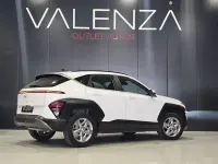 Usado Hyundai Kona 120 CV (88 kW) 2024 Blanco SUV