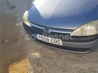Usado Opel Corsa Club 65 CV (47 kW) 2002 Gris / plata Utilitario