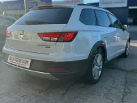 Usado Seat Leon 4Drive 184 CV (135 kW) 2016 Blanco Familiar