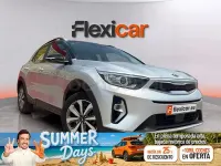 Usado Kia Stonic 120 CV (88 kW) 2021 Gris SUV