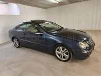 Usado Mercedes CLK320 Avantgarde 224 CV (164 kW) 2006 Gris / plata Coupe