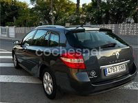 Usado Renault Laguna III Expression 130 CV (95 kW) 2009 Negro Familiar