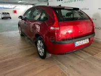 Usado Citroën C4 110 CV (80 kW) 2007 Granate Berlina