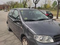 Usado Fiat Punto Active 60 CV (44 kW) 2005 Gris / plata Utilitario