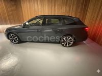 Usado Seat Leon FR 150 CV (110 kW) 2022 Gris / plata Familiar