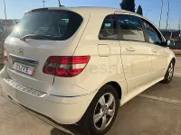 Usado Mercedes B200 140 CV (102 kW) 2010 Blanco Monovolumen