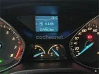 Usado Ford Focus Trend 125 CV (91 kW) 2011 Rojo Berlina