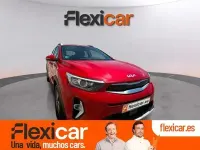 Usado Kia Stonic 100 CV (73 kW) 2024 Rojo SUV