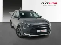 Usado Kia Niro 129 CV (94 kW) 2025 Gris / plata SUV