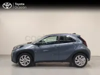 Usado Toyota Aygo X Play 72 CV (52 kW) 2024 Azul SUV