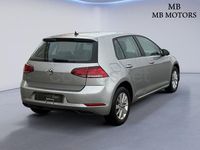 Usado VW Golf VII Advance 115 CV (84 kW) 2020 Gris / plata Berlina
