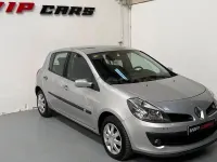Usado Renault Clio II Authentique 85 CV (62 kW) 2007 Gris / plata Berlina
