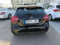 Usado Mercedes A180 Style 122 CV (89 kW) 2015 Negro Utilitario