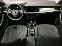 Usado Skoda Kamiq Ambition 110 CV (80 kW) 2022 Rojo SUV