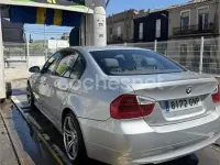 Usado BMW 318 143 CV (105 kW) 2009 Gris / plata Berlina