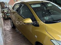 Usado Mazda 2 Active 68 CV (50 kW) 2008 Amarillo Utilitario