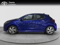 Usado Toyota Yaris Hybrid Active 116 CV (85 kW) 2024 Azul Berlina