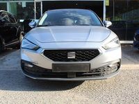 Usado Seat Leon Style 111 CV (81 kW) 2022 Gris Berlina