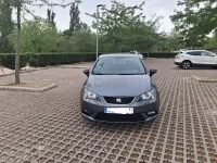 Usado Seat Ibiza I-Tech 70 CV (51 kW) 2015 Gris / plata Berlina