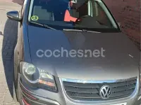 Usado VW Touran Edition 105 CV (77 kW) 2010 Gris / plata Monovolumen