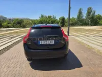 Usado Volvo V60 Momentum 115 CV (84 kW) 2015 Negro Familiar