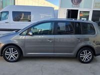 Usado VW Touran Highline 140 CV (102 kW) 2009 Beige Monovolumen